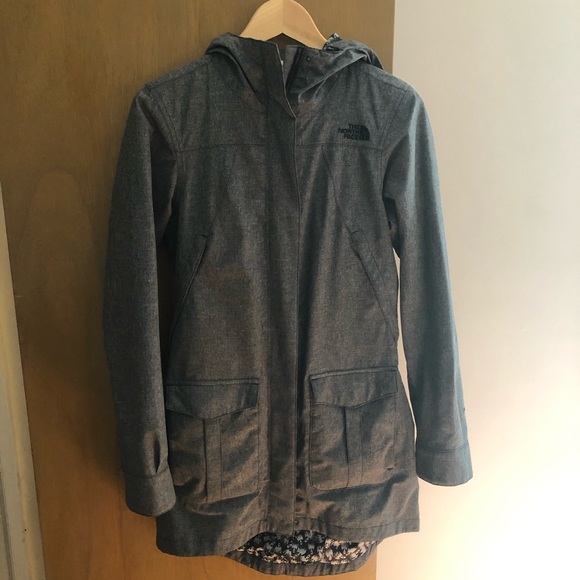 The North Face jacket - Picture 6 of 6